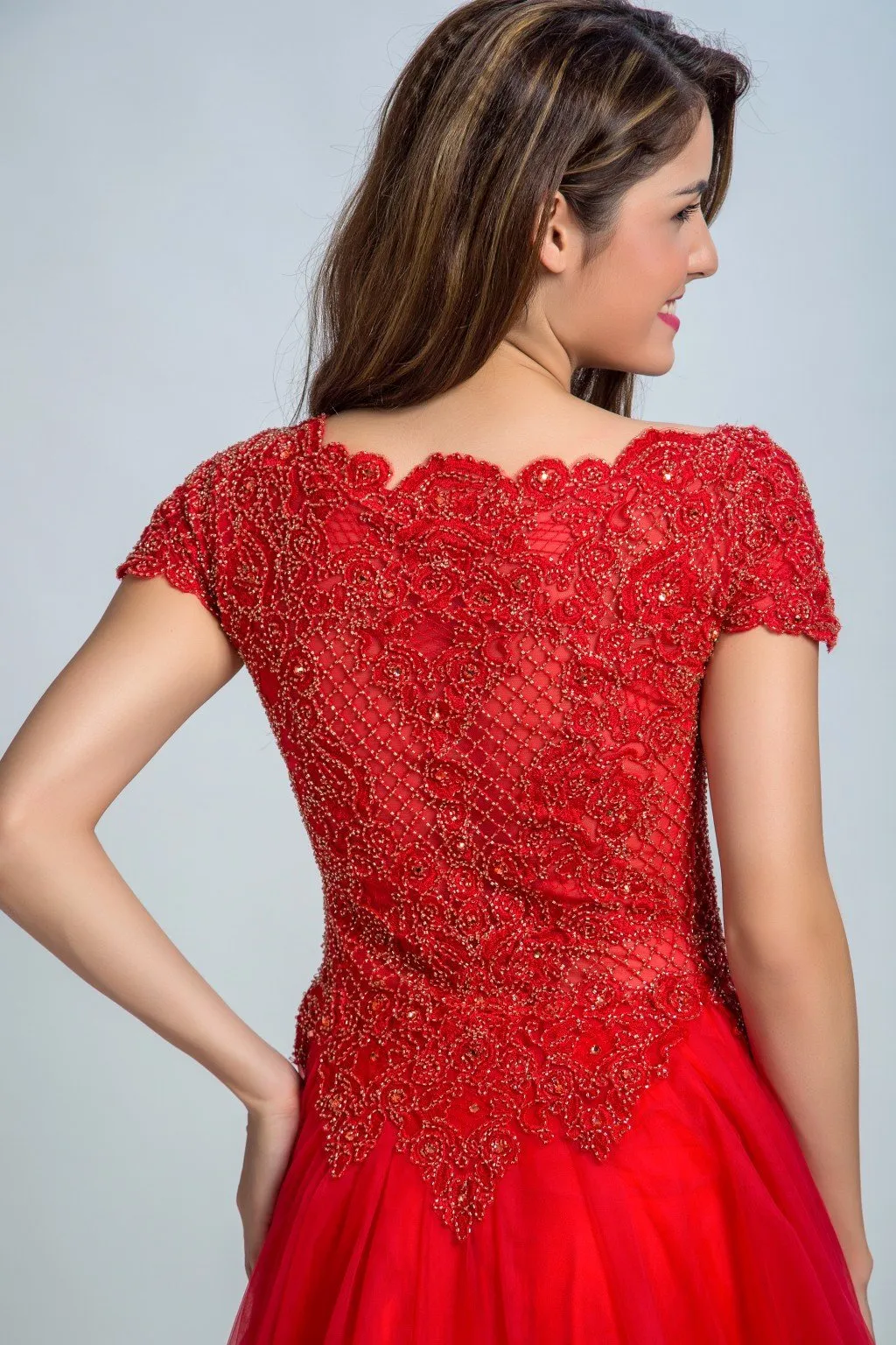 Refined A-line Scoop-Neck Tulle Rhinestone Beaded Appliqued Prom Dresses 2932